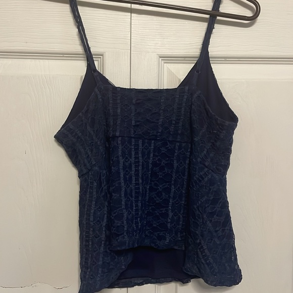 Navy lace tank - Picture 3 of 3